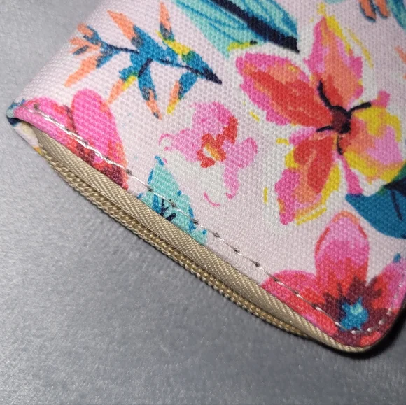 Canvas Zip Wallet - Picture 4 of 16
